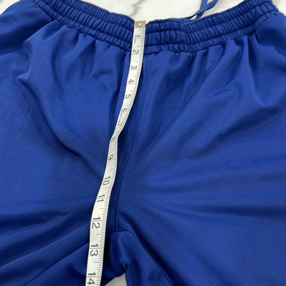 Men’s Pants - Picture 9 of 15